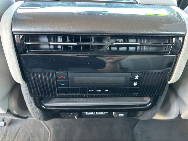 2024 Jeep Wagoneer BASE