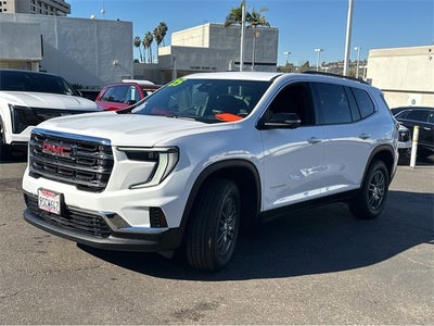 2025 GMC Acadia Elevation