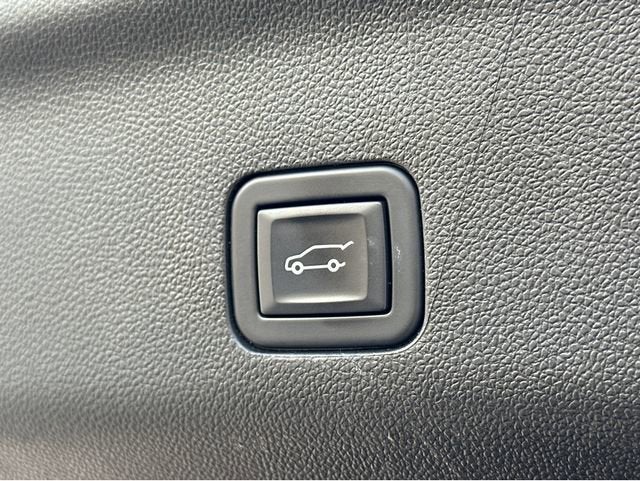 2023 GMC Yukon Denali - Photo 13