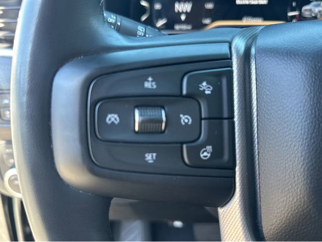 2023 GMC Yukon Denali - Photo 29