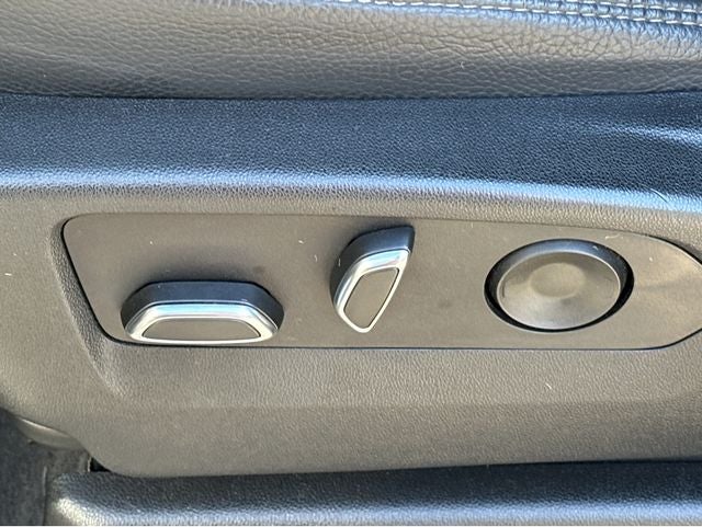 2023 GMC Yukon Denali - Photo 72