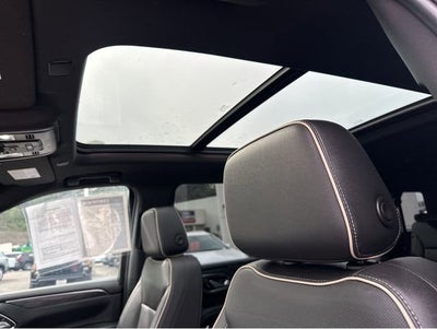 2022 GMC Yukon XL SLT