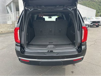 2022 GMC Yukon XL SLT