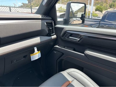 2025 GMC Sierra 2500 HD AT4