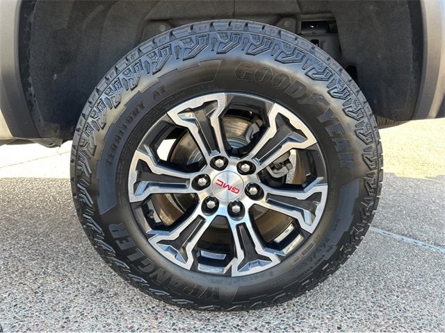 2023 GMC Canyon AT4