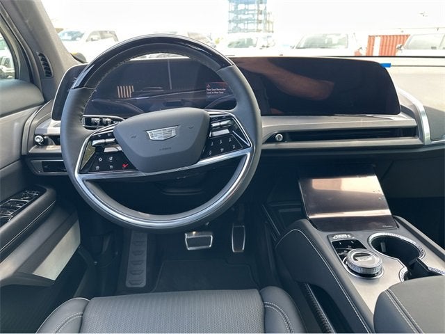 2026 Cadillac VISTIQ Luxury