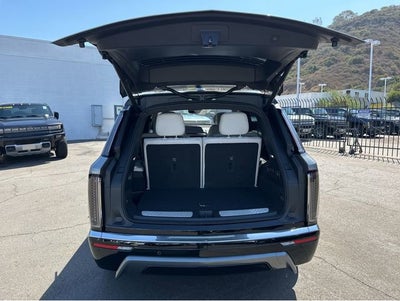 2026 Cadillac VISTIQ Luxury