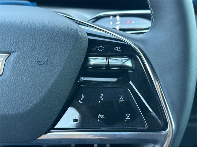 2026 Cadillac VISTIQ Luxury