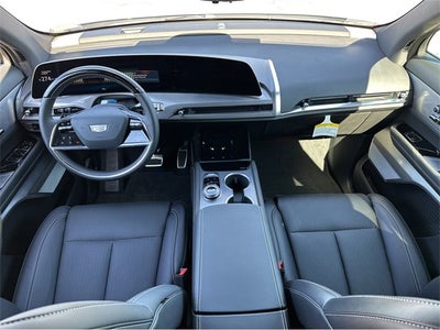 2026 Cadillac VISTIQ Luxury