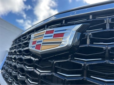 2024 Cadillac XT4 Premium Luxury