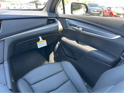 2025 Cadillac XT5 Luxury