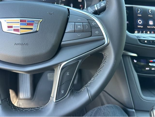 2025 Cadillac XT5 Luxury