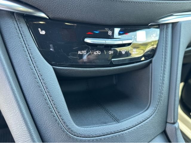 2025 Cadillac XT5 Luxury