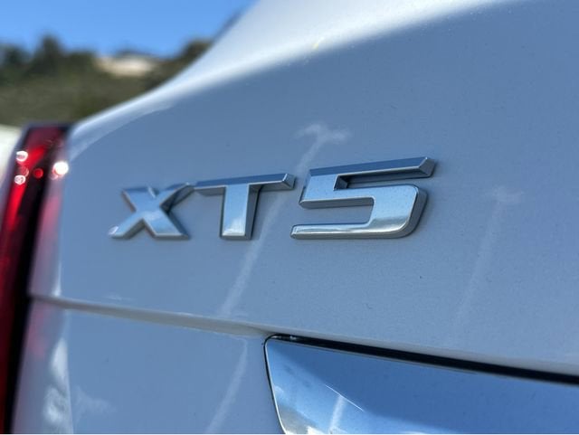 2025 Cadillac XT5 Luxury