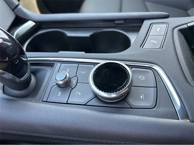 2025 Cadillac XT5 Luxury