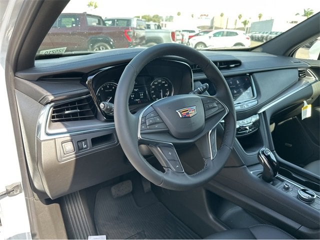 2025 Cadillac XT5 Luxury