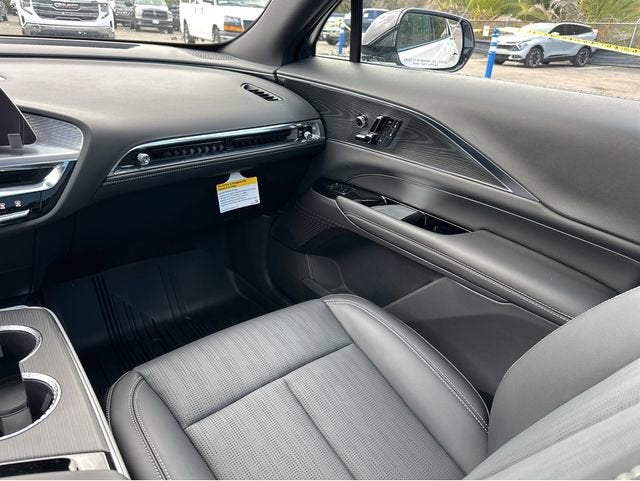 2025 Cadillac LYRIQ Sport 1