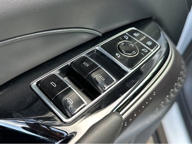 2025 Cadillac LYRIQ Sport 1