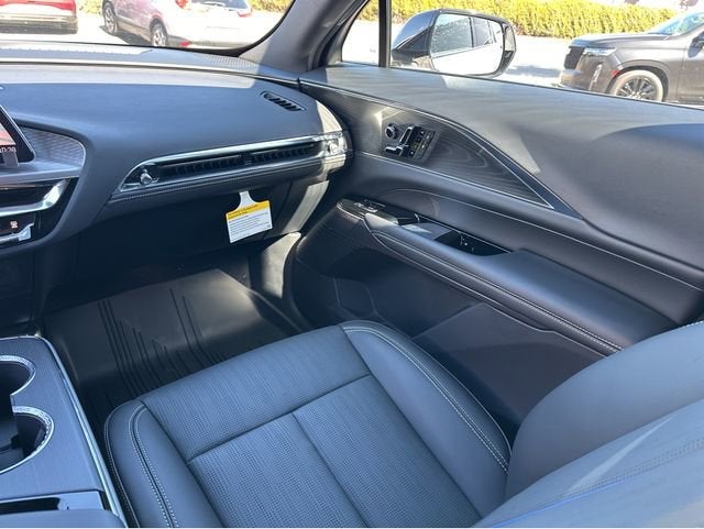 2025 Cadillac LYRIQ Sport 1