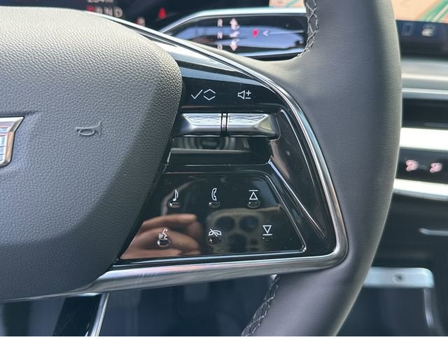 2025 Cadillac LYRIQ Sport 1