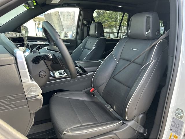 2025 Cadillac Escalade Sport