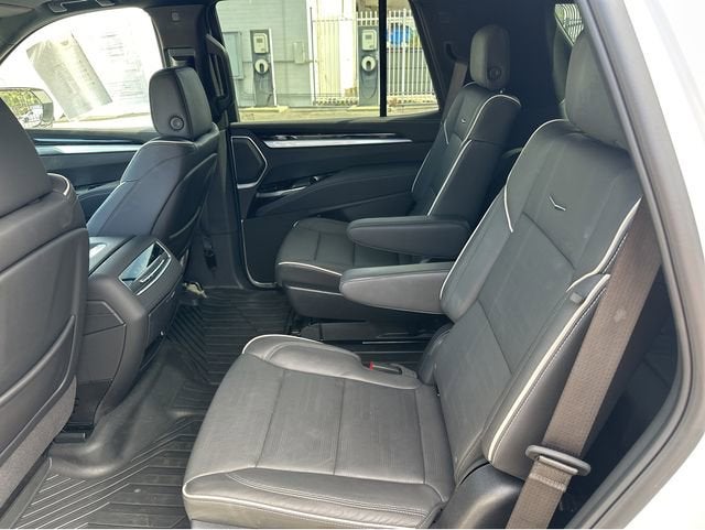 2025 Cadillac Escalade Sport