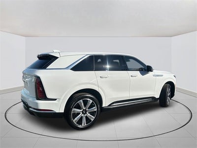 2025 Cadillac ESCALADE IQ Luxury 2