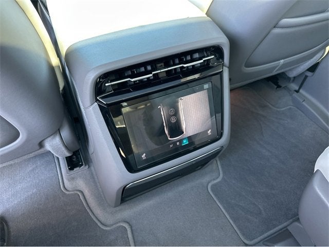 2025 Cadillac ESCALADE IQ Sport 1