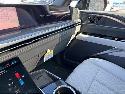 2025 Cadillac ESCALADE IQ Sport 1