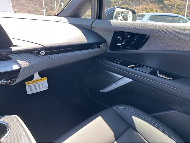 2025 Cadillac OPTIQ Luxury 1