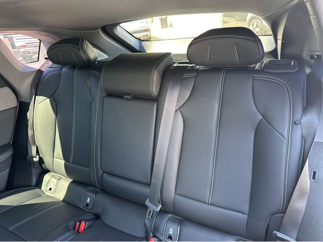 2025 Cadillac OPTIQ Luxury 1