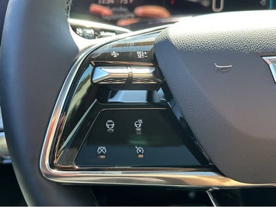 2025 Cadillac OPTIQ Luxury 1