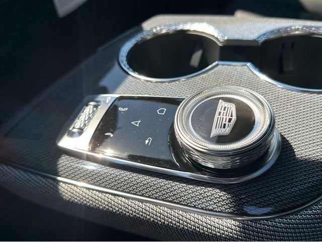 2025 Cadillac OPTIQ Luxury 1