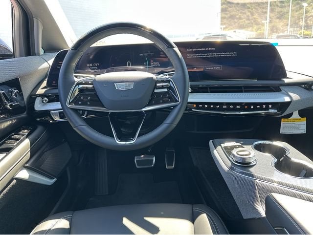 2025 Cadillac OPTIQ Luxury 1