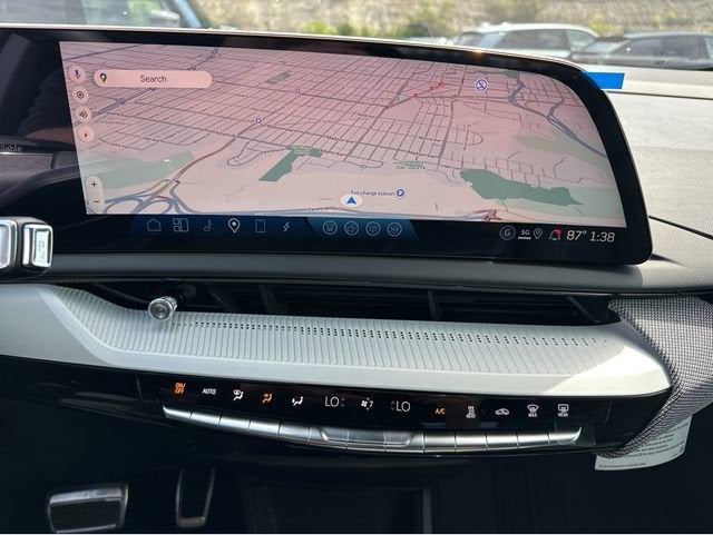 2025 Cadillac OPTIQ Luxury 1