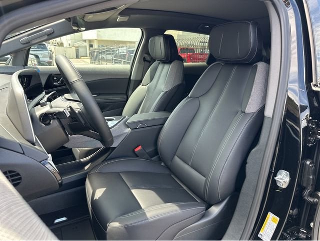 2025 Cadillac OPTIQ Luxury 1