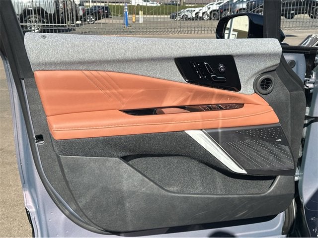 2026 Cadillac OPTIQ Premium Luxury