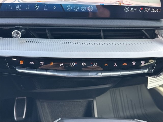 2026 Cadillac OPTIQ Premium Luxury