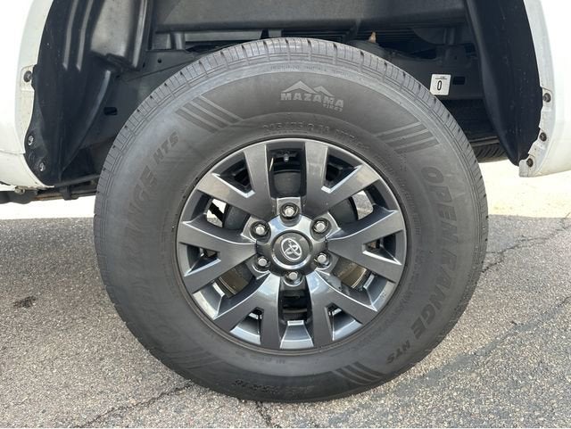 2022 Toyota Tacoma 2WD SR5