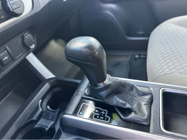 2022 Toyota Tacoma 2WD SR5