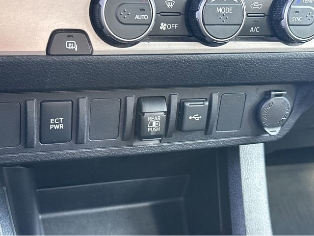 2022 Toyota Tacoma 2WD SR5