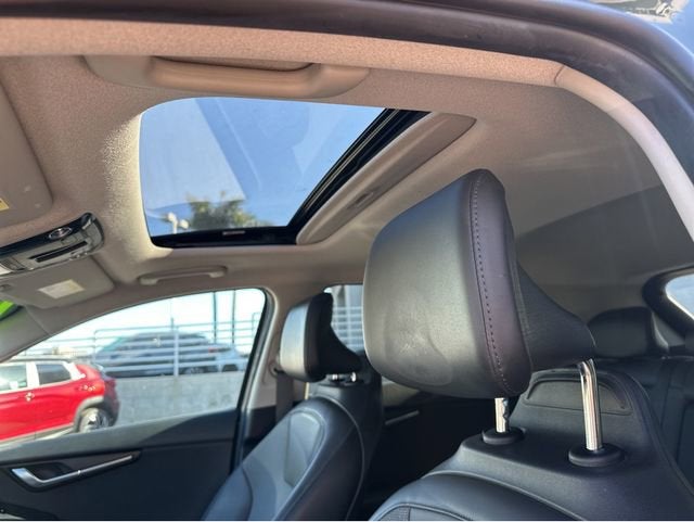 2023 Kia Niro EX Touring