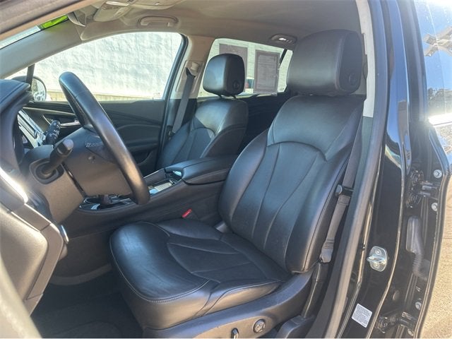 2020 Buick Envision Essence Group