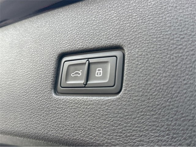 2020 Audi Q8 Premium